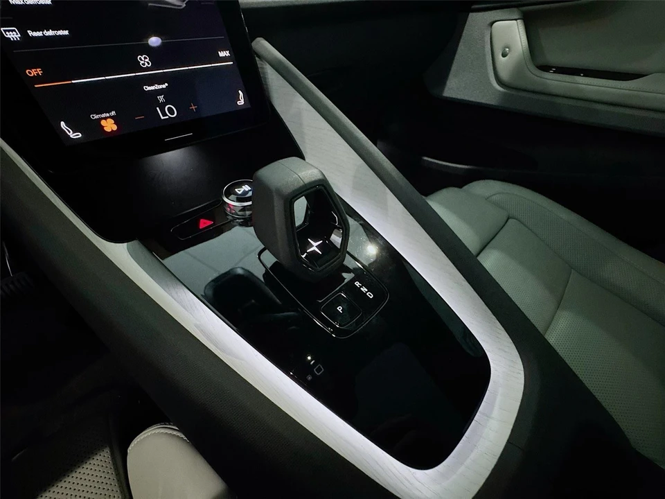 2023 Polestar 2 - Image 14 of 21