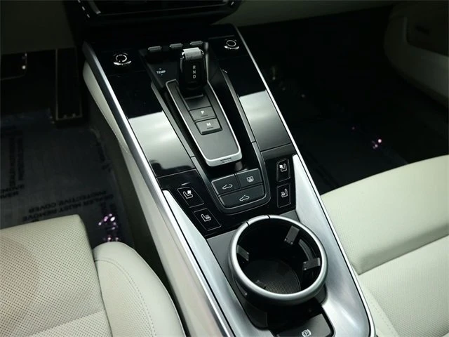 2023 Porsche 992 Carrera - Image 17 of 19