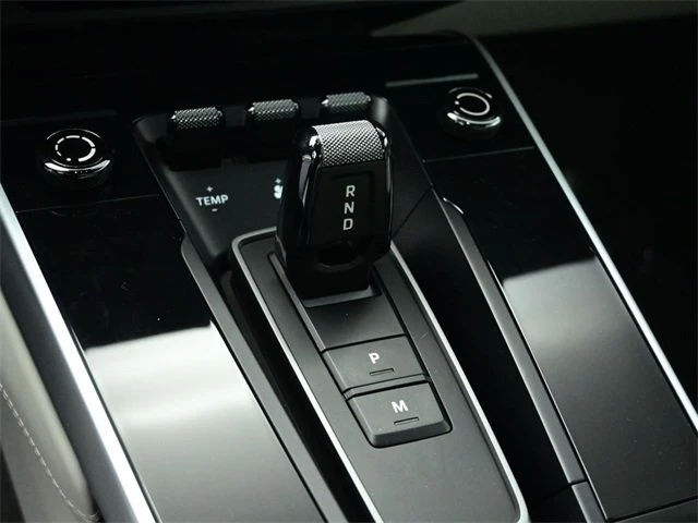 2023 Porsche 992 Carrera - Image 18 of 19