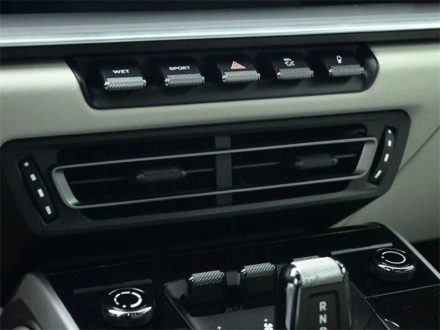 2023 Porsche 992 Carrera - Image 16 of 19