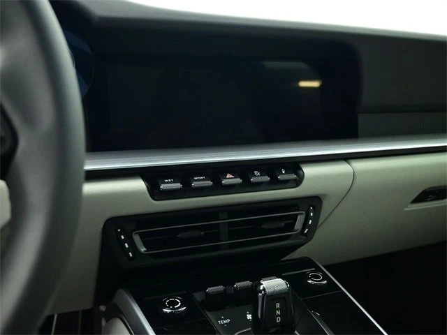 2023 Porsche 992 Carrera - Image 15 of 19