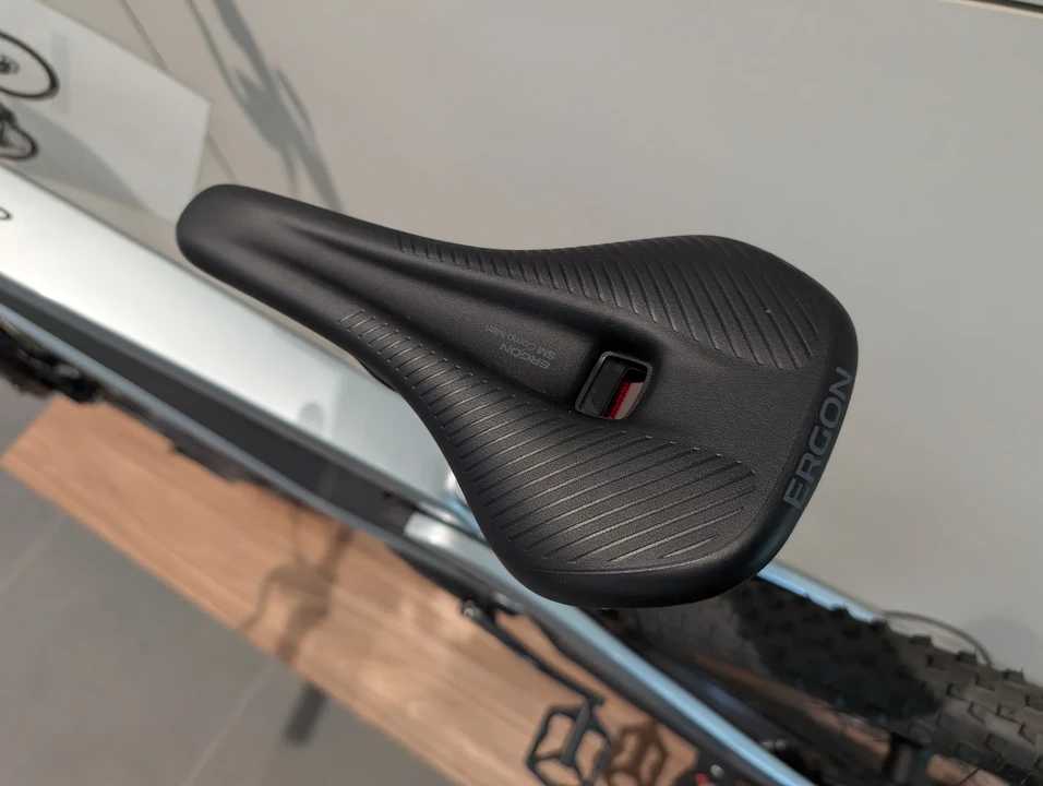 2023 Porsche Taycan Cross Turismo - Image 6 of 14