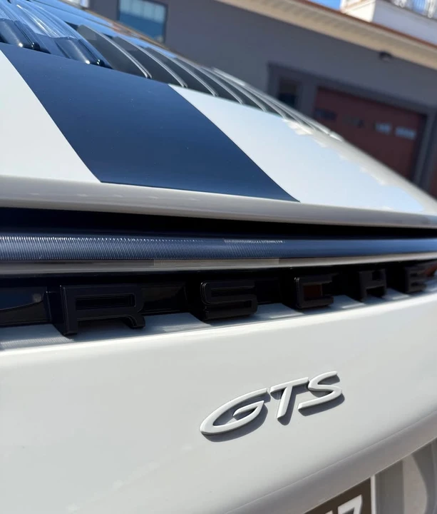 2023 Porsche Taycan GTS - Image 9 of 17