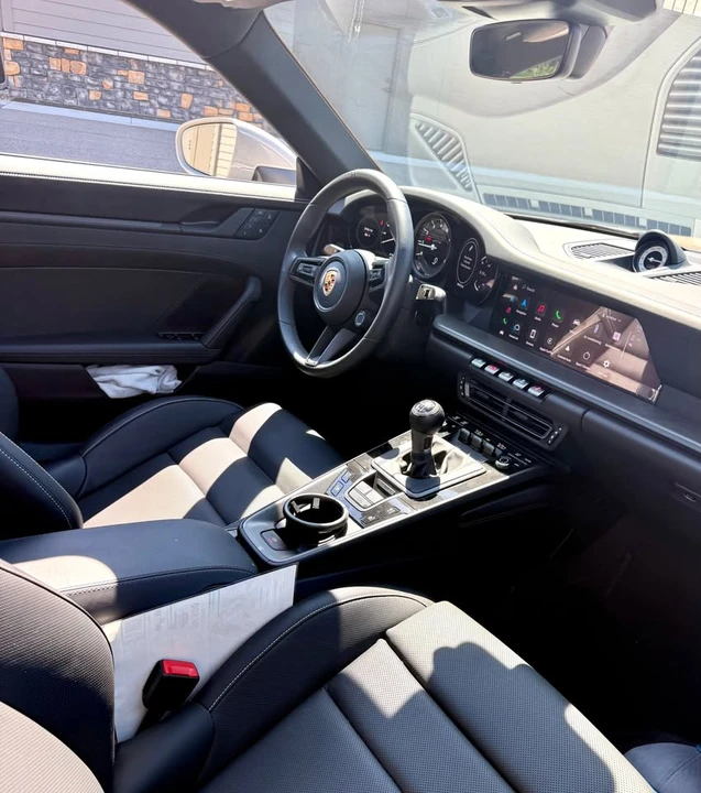 2023 Porsche Taycan GTS - Image 14 of 17
