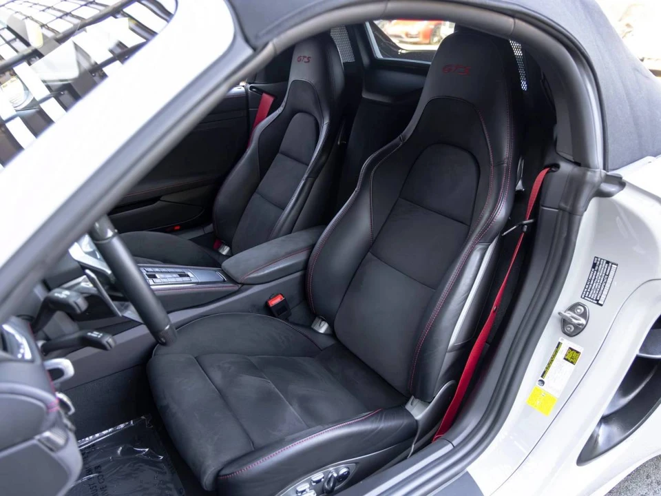 2023 Porsche 718 Boxster GTS 4.0 - Image 5 of 5