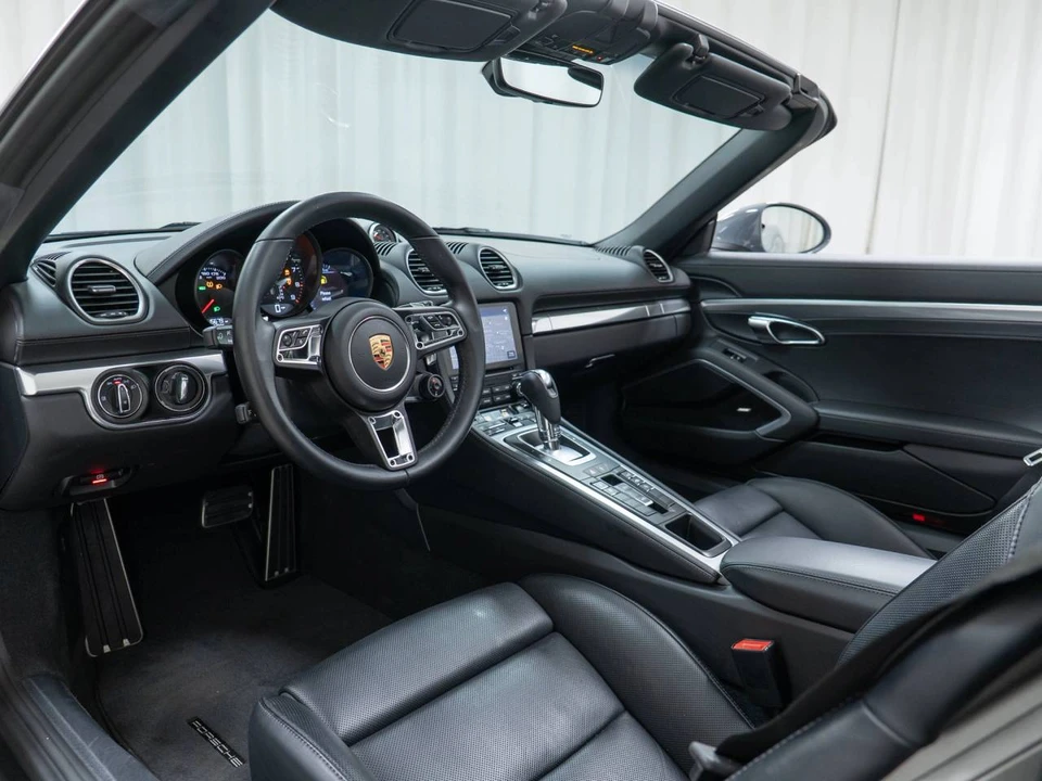 2023 Porsche 718 Boxster GTS 4.0 - Image 4 of 4