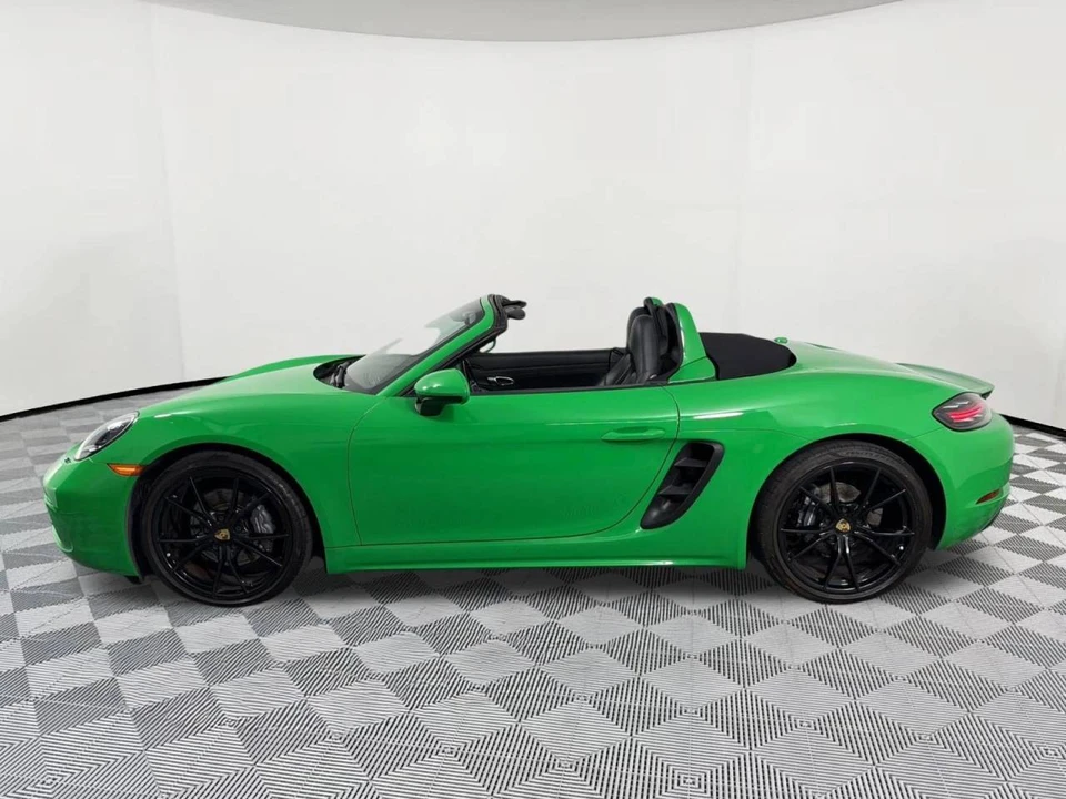 2023 Porsche 718 Boxster - Image 2 of 5