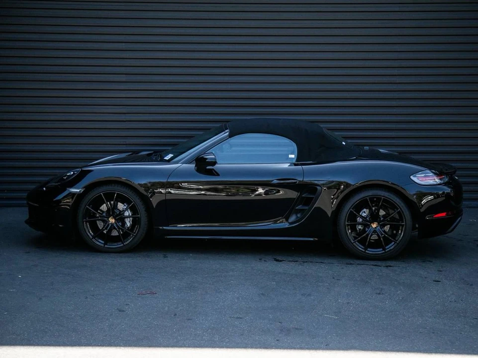 2023 Porsche 718 Boxster - Image 2 of 5