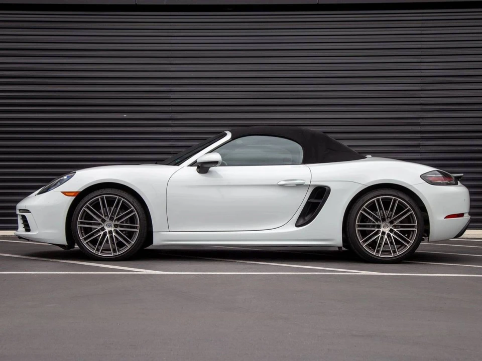 2023 Porsche 718 Boxster - Image 2 of 5
