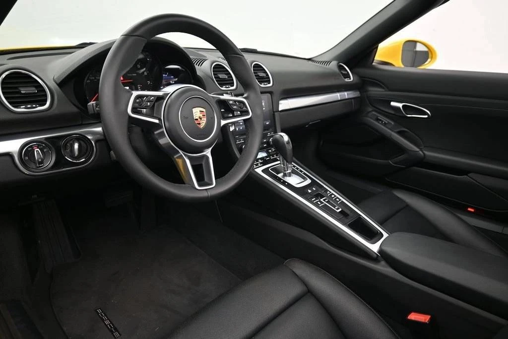 2023 Porsche 718 Boxster - Image 4 of 5