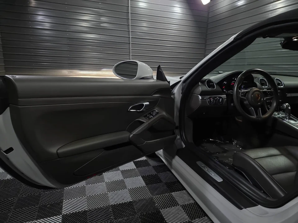 2023 Porsche 718 Boxster - Image 30 of 31