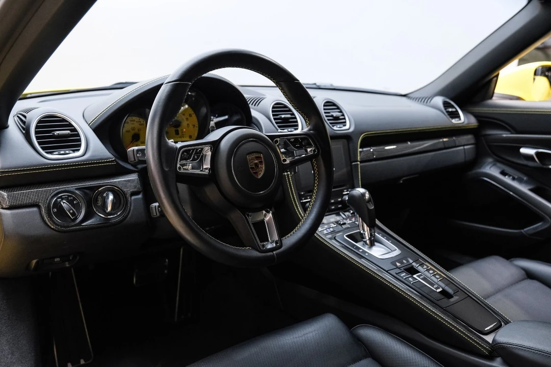 2023 Porsche 718 Boxster S - Image 9 of 12