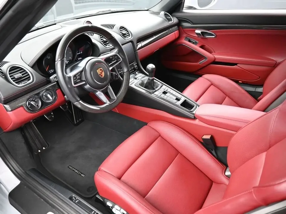 2023 Porsche 718 Boxster S - Image 4 of 6