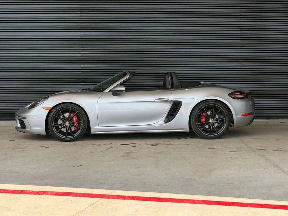 2023 Porsche 718 Boxster S - Image 2 of 5
