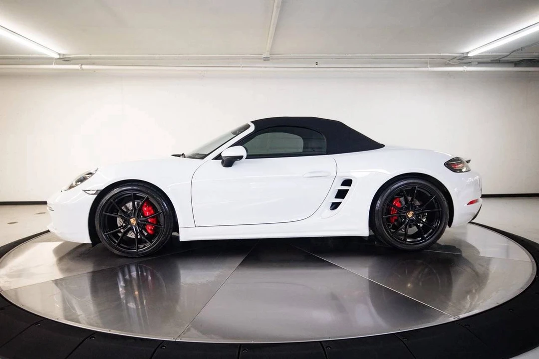 2023 Porsche 718 Boxster S - Image 2 of 5