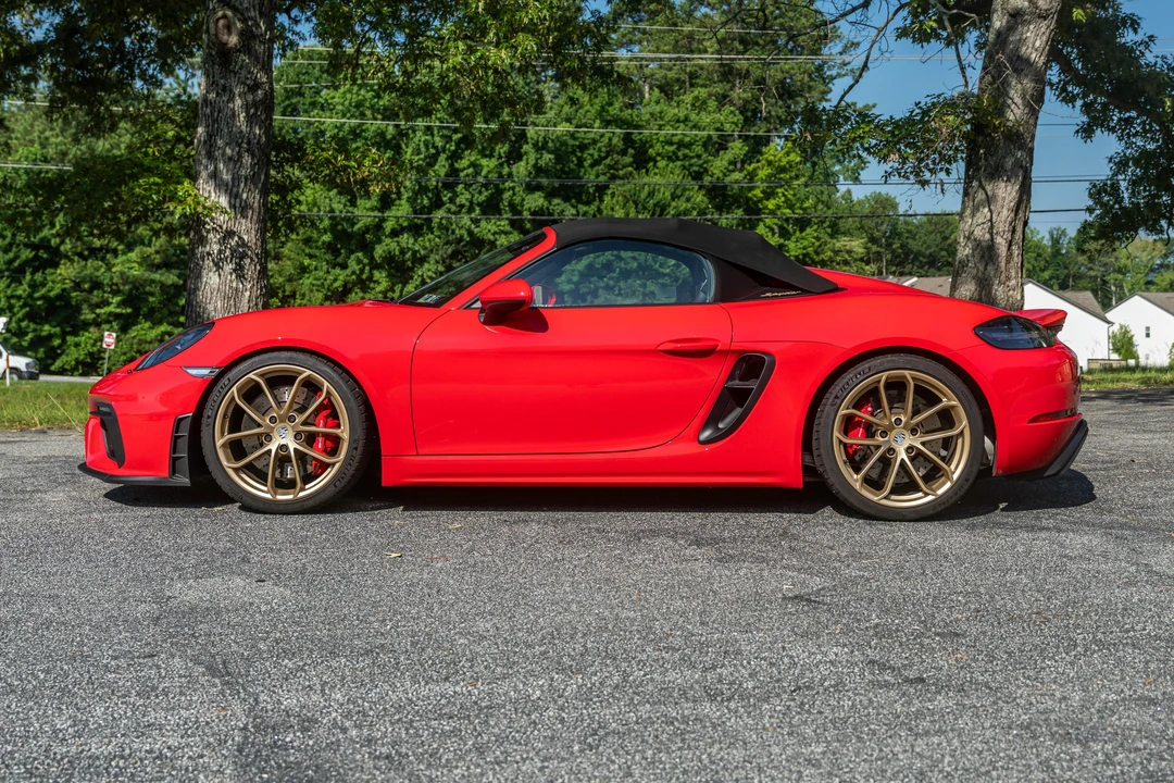 2023 Porsche 718 Boxster Spyder - Image 15 of 31