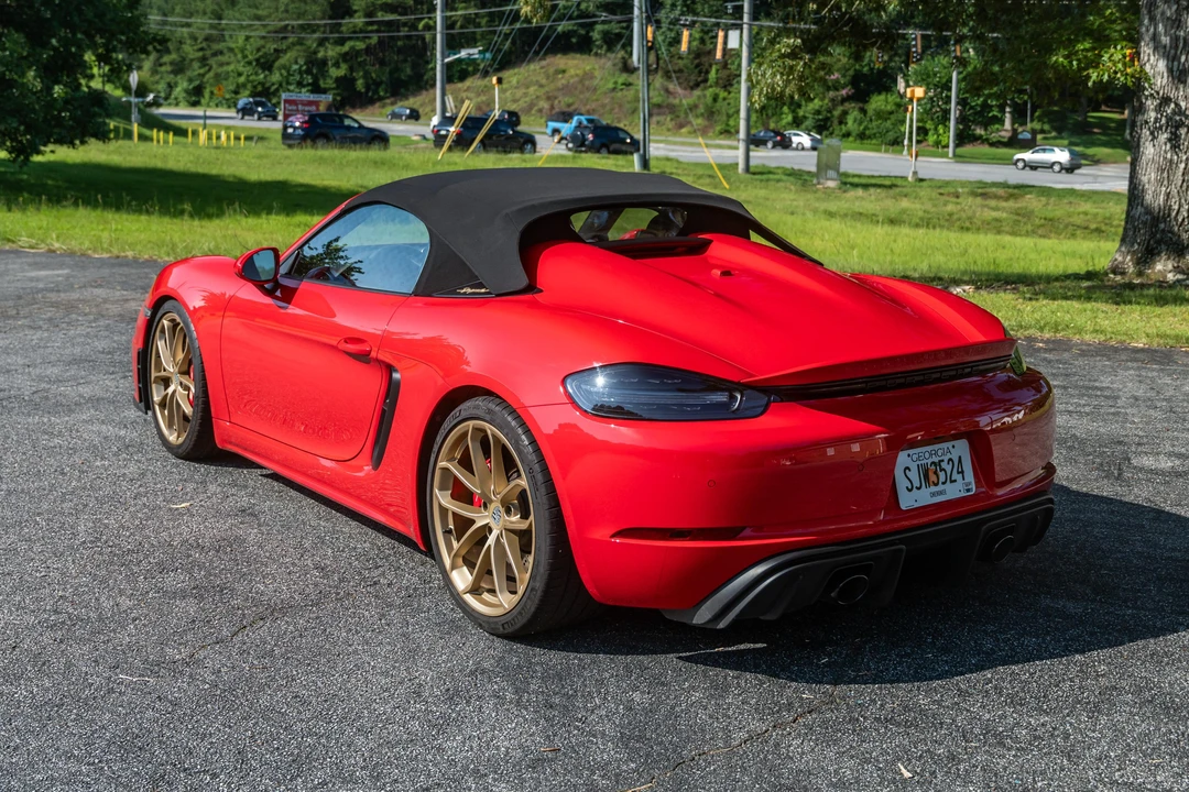 2023 Porsche 718 Boxster Spyder - Image 16 of 31