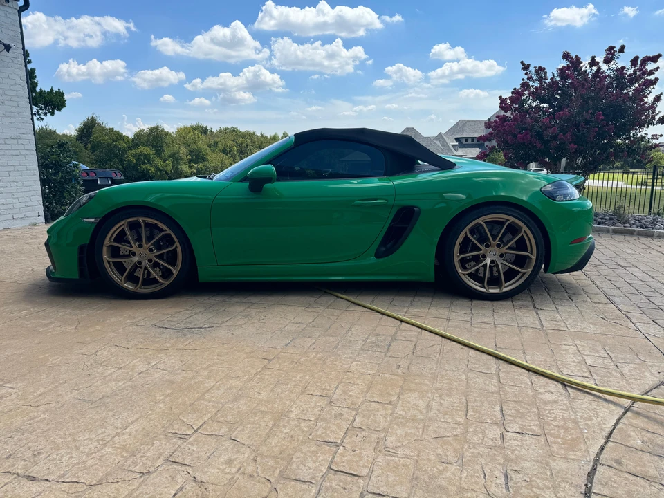 2023 Porsche 718 Boxster Spyder - Image 12 of 31
