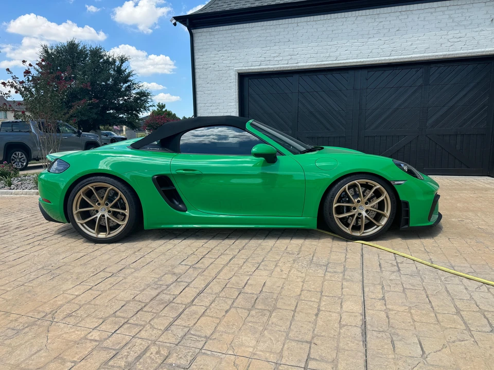 2023 Porsche 718 Boxster Spyder - Image 17 of 31