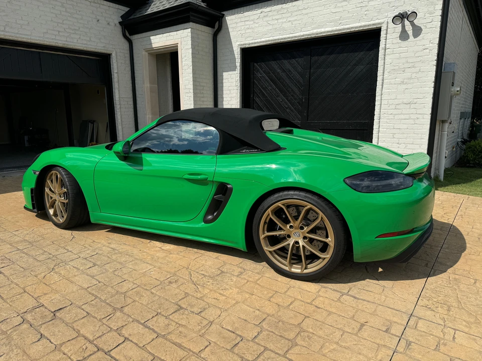 2023 Porsche 718 Boxster Spyder - Image 14 of 31