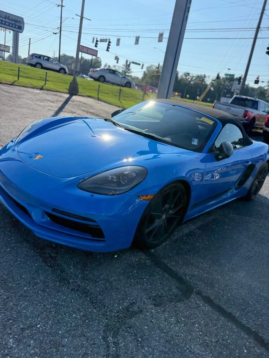 2023 Porsche 718 Boxster T - Image 4 of 9
