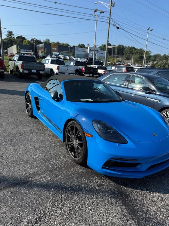 2023 Porsche 718 Boxster T - Image 2 of 9
