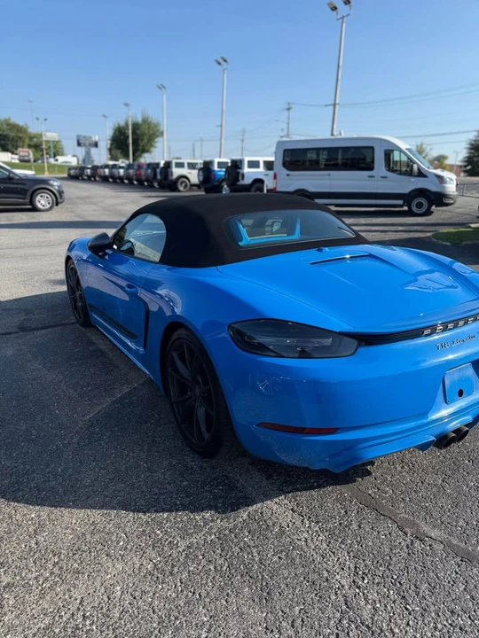 2023 Porsche 718 Boxster T - Image 7 of 9
