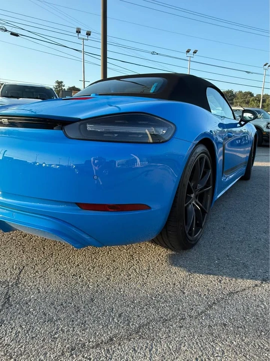 2023 Porsche 718 Boxster T - Image 6 of 10