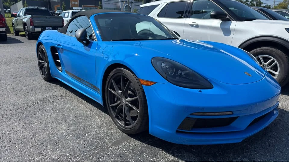 2023 Porsche 718 Boxster T - Image 2 of 7