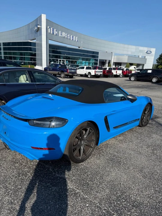 2023 Porsche 718 Boxster T - Image 5 of 9