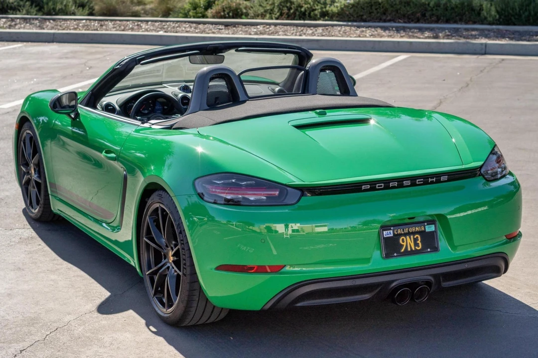 2023 Porsche 718 Boxster T - Image 4 of 5
