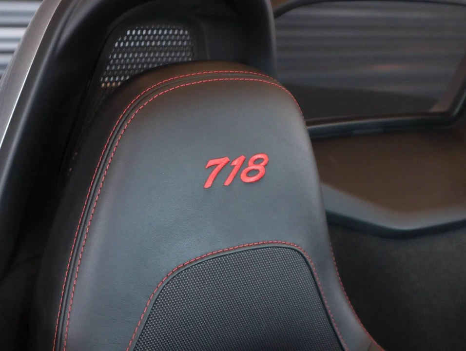 2023 Porsche 718 Boxster T - Image 5 of 5