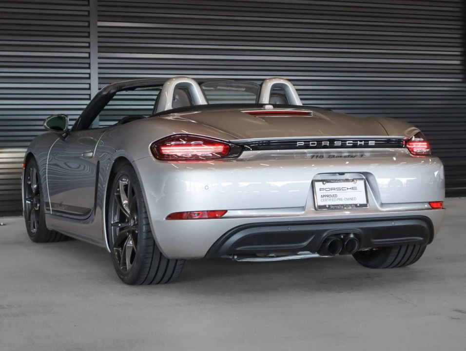 2023 Porsche 718 Boxster T - Image 3 of 5