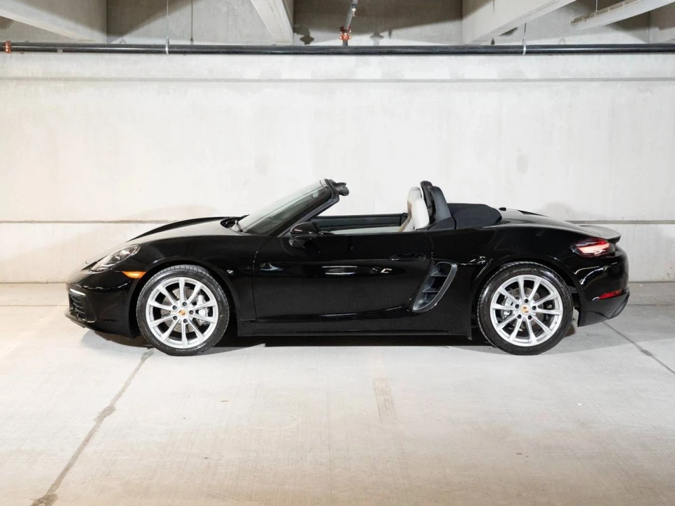 2023 Porsche 718 Boxster - Image 2 of 5