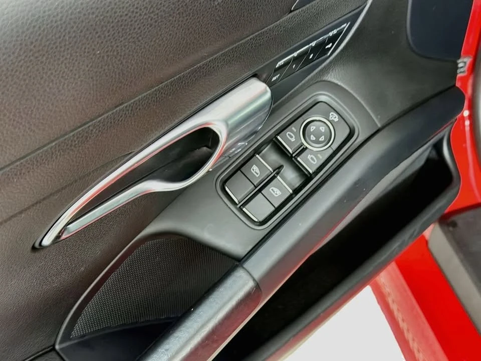 2023 Porsche 718 Boxster - Image 17 of 20
