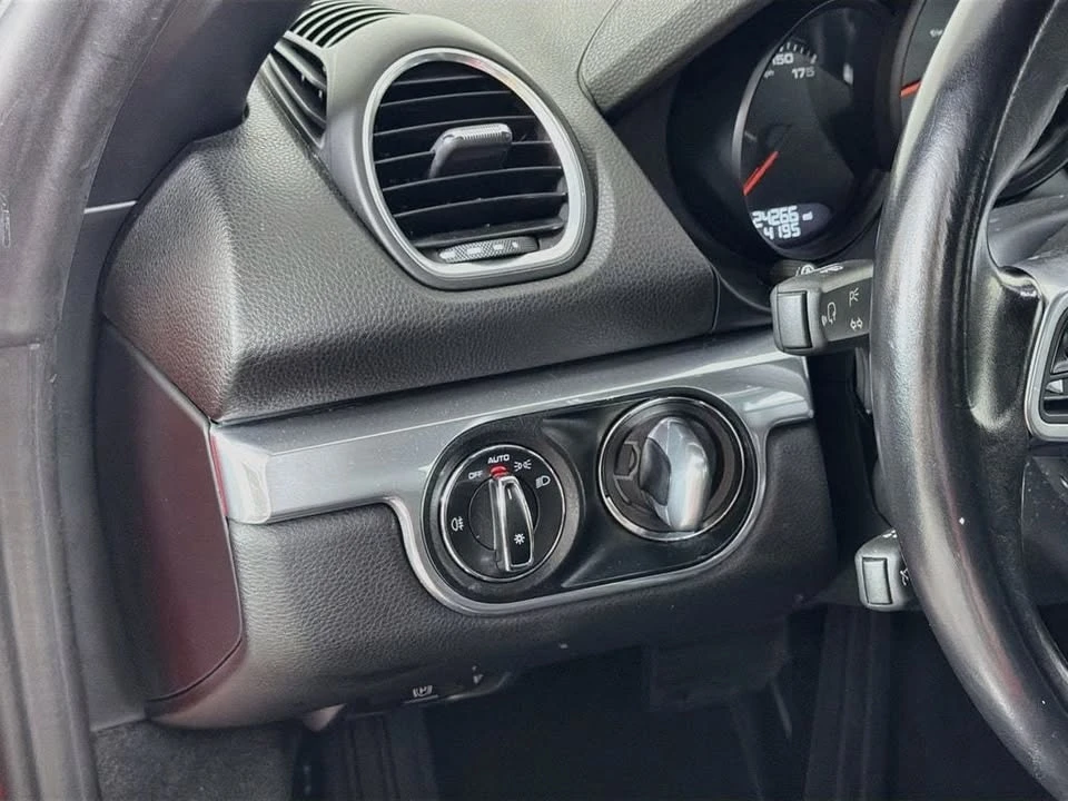 2023 Porsche 718 Boxster - Image 10 of 20