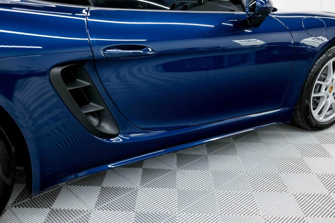 2023 Porsche 718 Cayman - Image 22 of 31