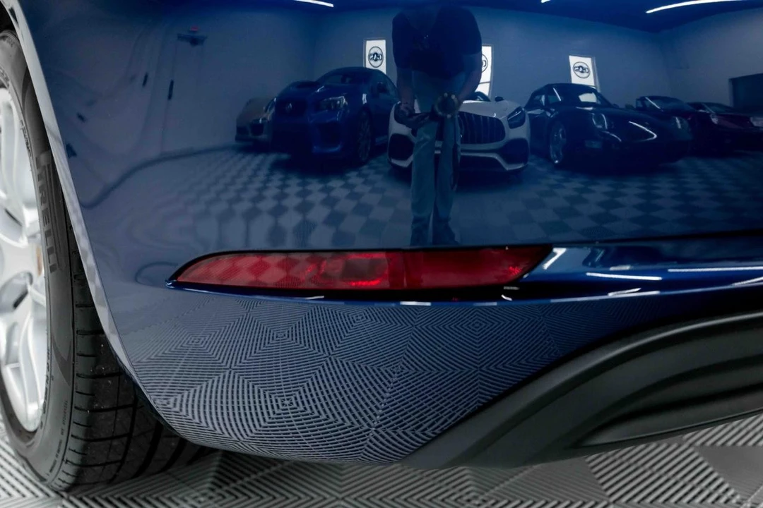 2023 Porsche 718 Cayman - Image 29 of 31