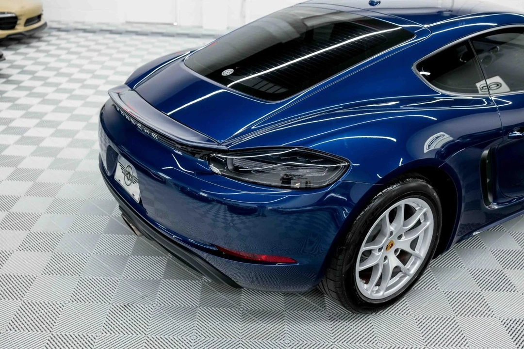 2023 Porsche 718 Cayman - Image 23 of 31