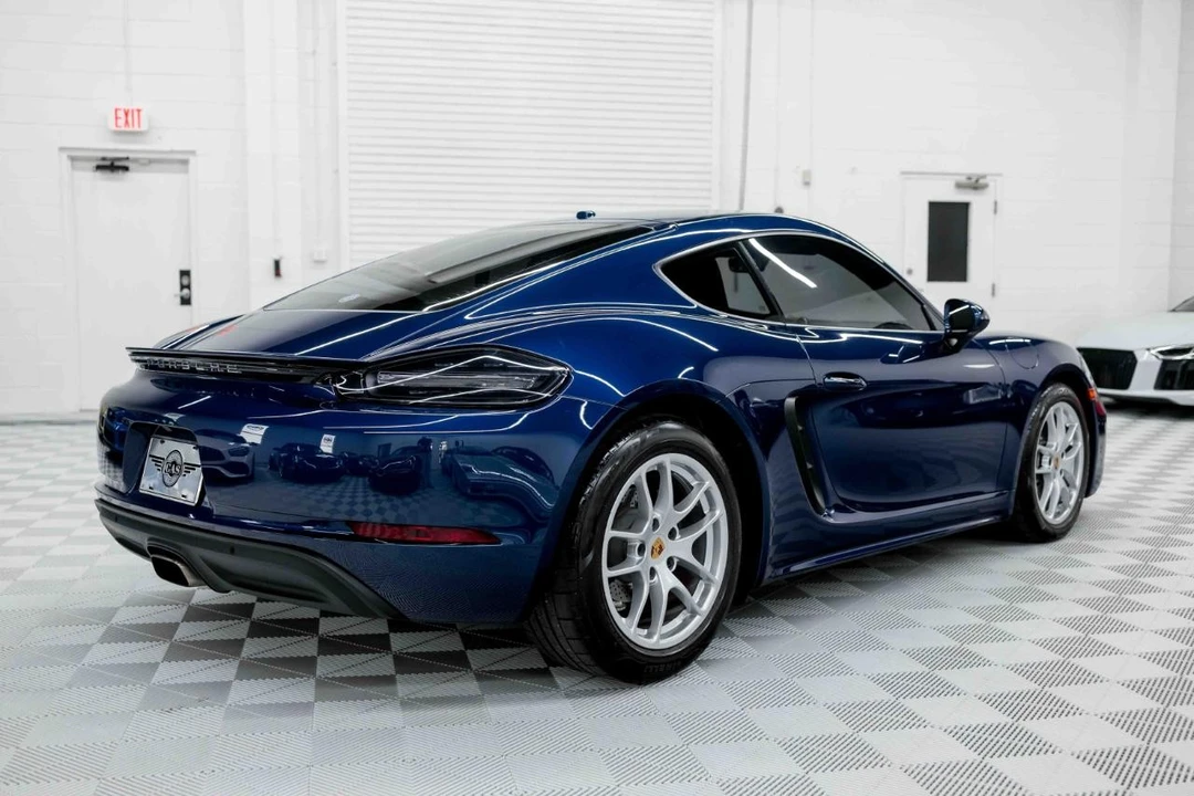 2023 Porsche 718 Cayman - Image 7 of 31