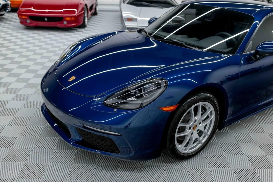 2023 Porsche 718 Cayman - Image 11 of 31