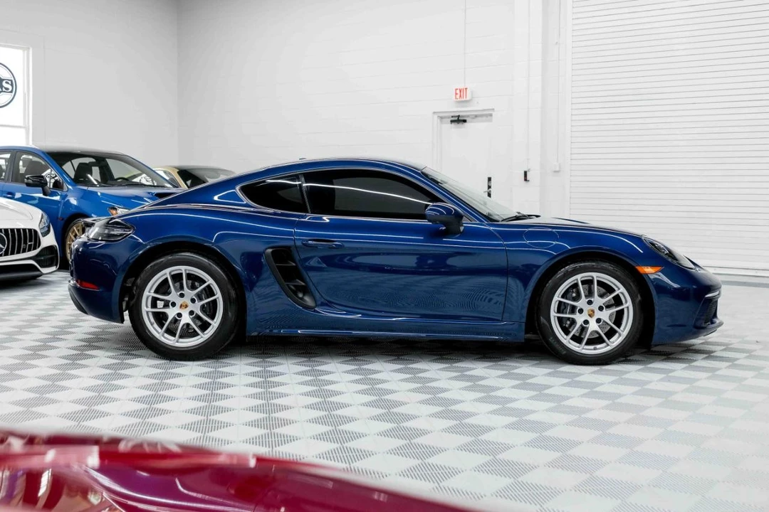 2023 Porsche 718 Cayman - Image 6 of 31