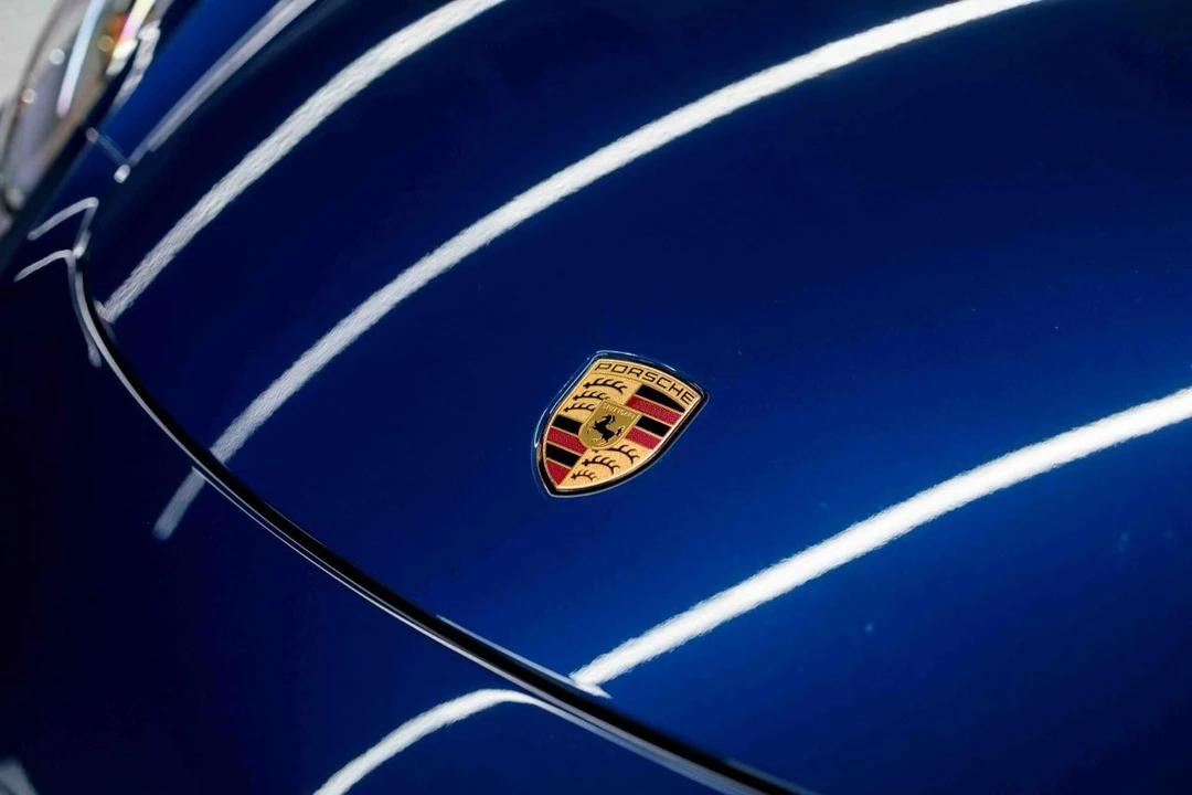 2023 Porsche 718 Cayman - Image 14 of 31