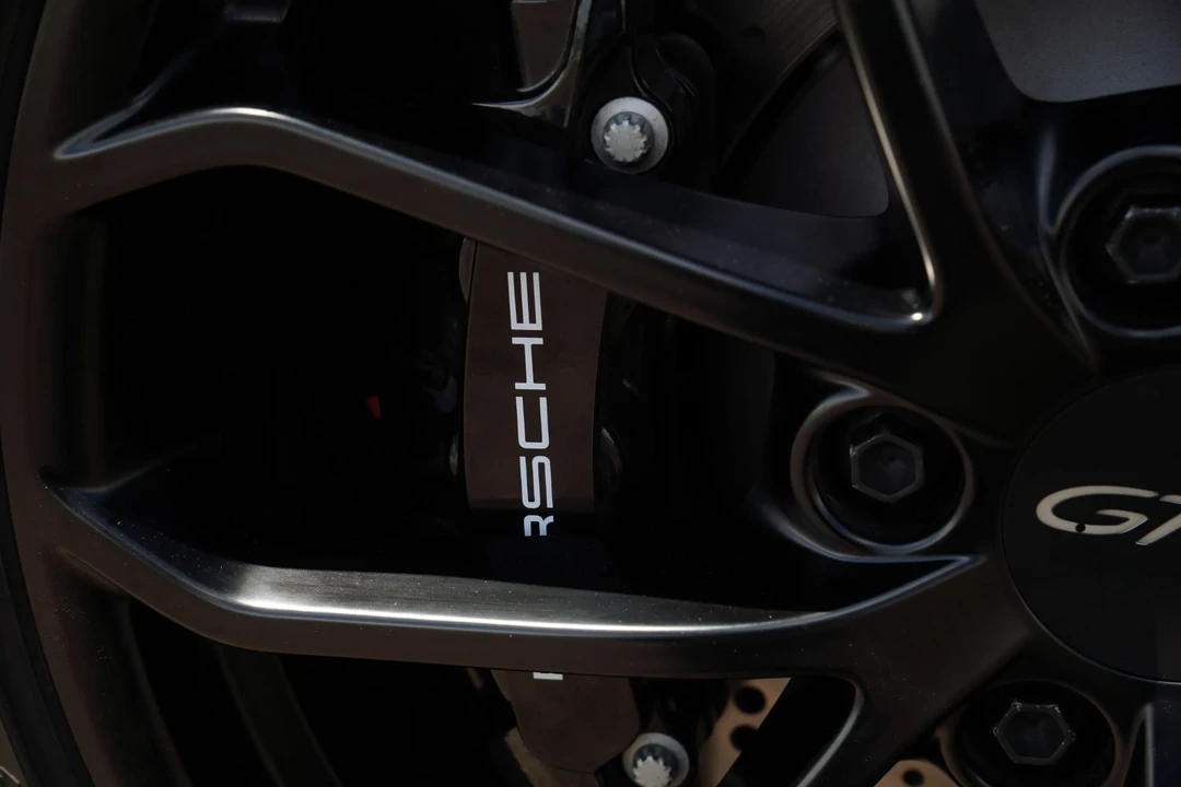 2023 Porsche 718 Cayman GT4 - Image 26 of 31