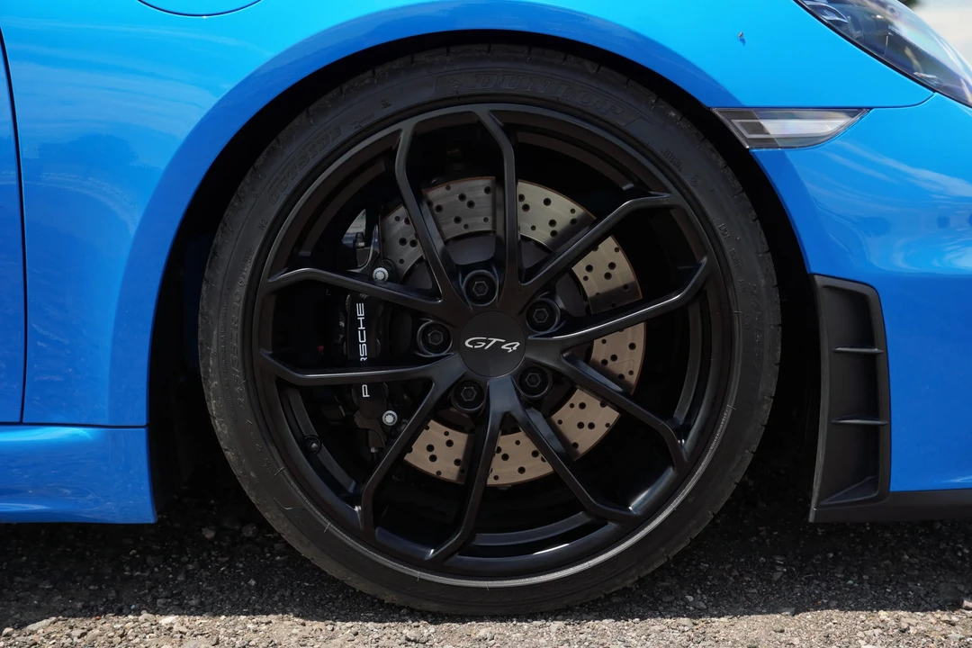 2023 Porsche 718 Cayman GT4 - Image 24 of 31