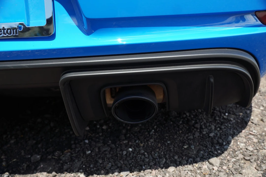 2023 Porsche 718 Cayman GT4 - Image 18 of 31