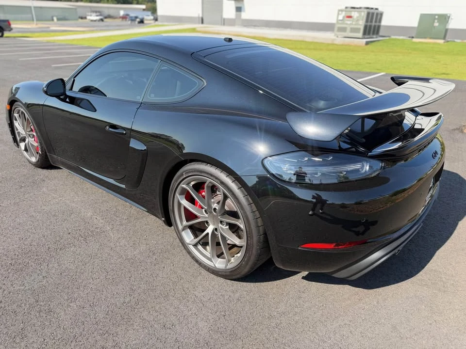 2023 Porsche 718 Cayman GT4 - Image 6 of 15