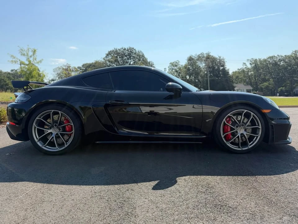 2023 Porsche 718 Cayman GT4 - Image 9 of 15