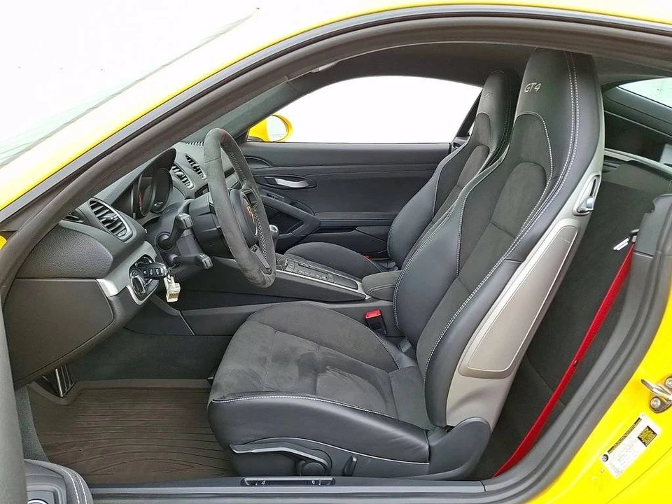 2023 Porsche 718 Cayman GT4 - Image 5 of 5