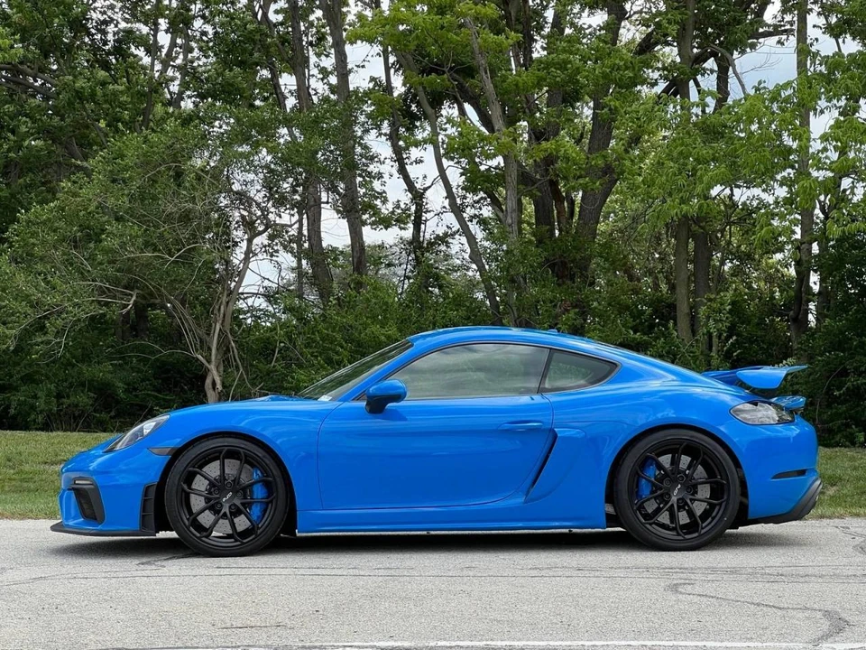 2023 Porsche 718 Cayman GT4 - Image 2 of 5